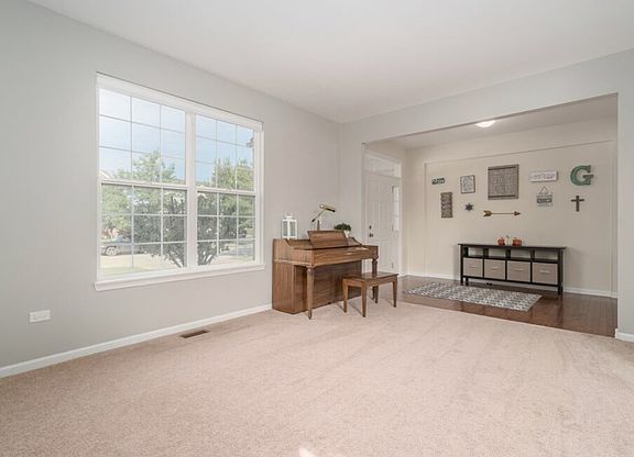 5th image of 612 Northgate Ln
