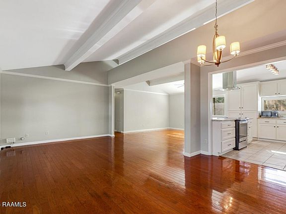4th image of 101 Alonda Dr