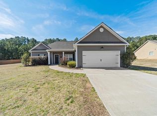 136 Hunters Chase Ct, Eatonton, GA 31024