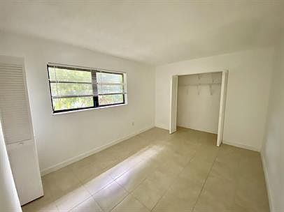 5th image of 2207 Jackson St #101