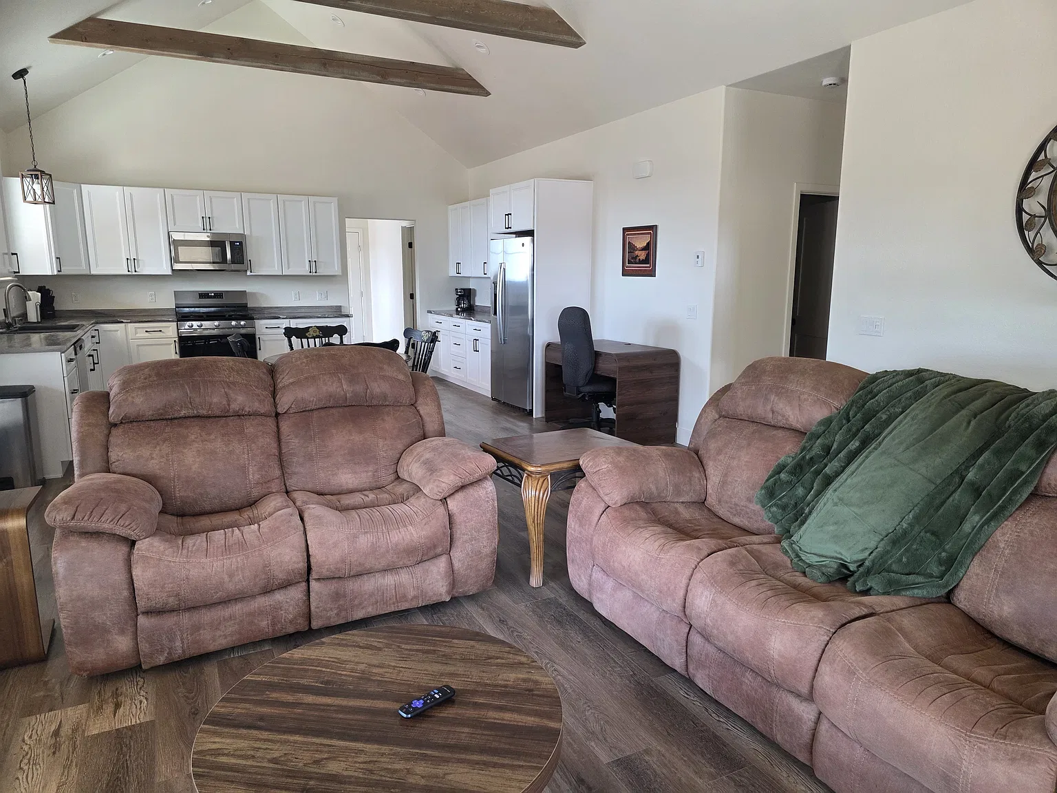2 bed, 1200 sqft, $3,000 — Photo 4