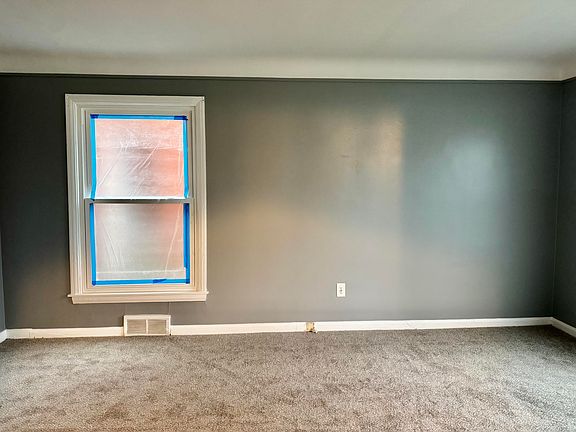 3rd image of 11566 Sanford St
