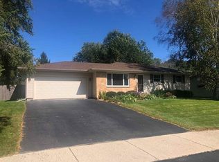 345 Pine Way, Oregon, WI 53575