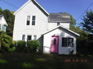 916 Charlotte Ave, Kalamazoo, MI 49048