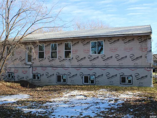 78 1st STREET SW, Wadena, SK S0A 4J0