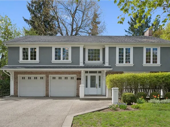 335 Marlowe Dr, Waterloo, ON N2L 5A5