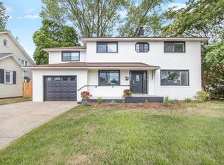 818 Ruddiman Dr, Muskegon, MI 49445
