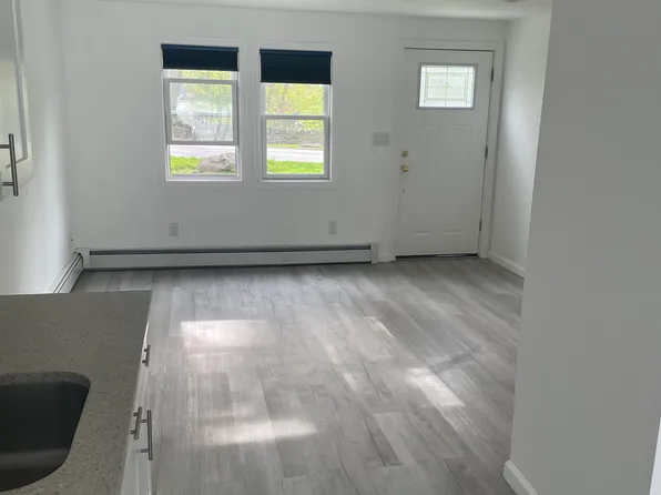 8 Old Albany Post Rd #B, Ossining, NY 10562