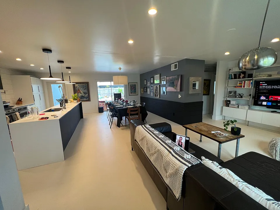 250 Wilson Ave