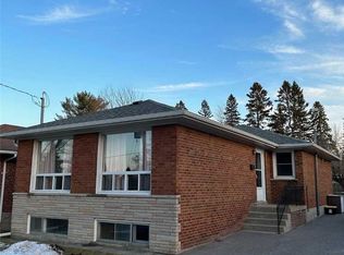 129 Confederation Dr, Toronto, ON M1G1A4