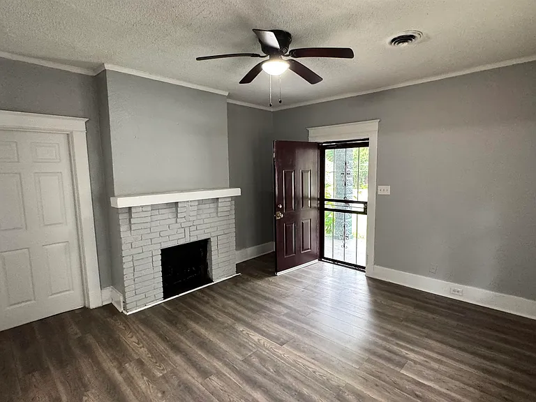 3209 Choctaw Ave — Photo 2