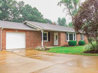 5436 Donald Dr, High Ridge, MO 63049
