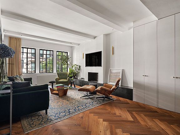 4th image of 210 W 78th St APT 3B