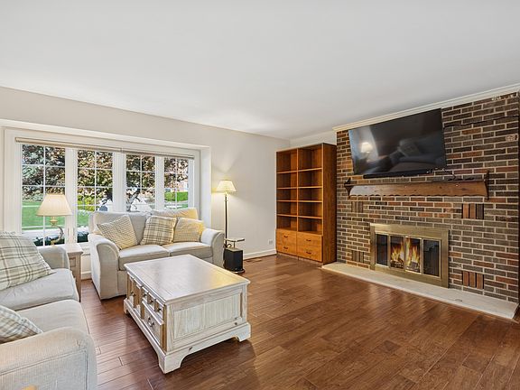 3rd image of 1527 Shire Cir