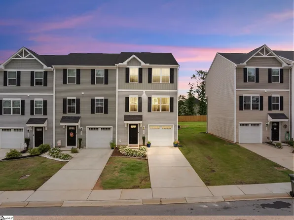 220 Brooklane Ct, Easley, SC 29642