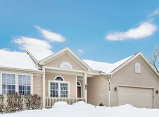 4014 Shenandoah Dr, Crystal Lake, IL 60012