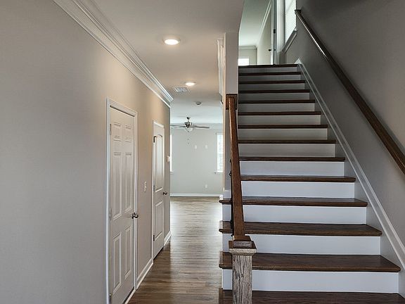 5th image of 2721 Fareed St