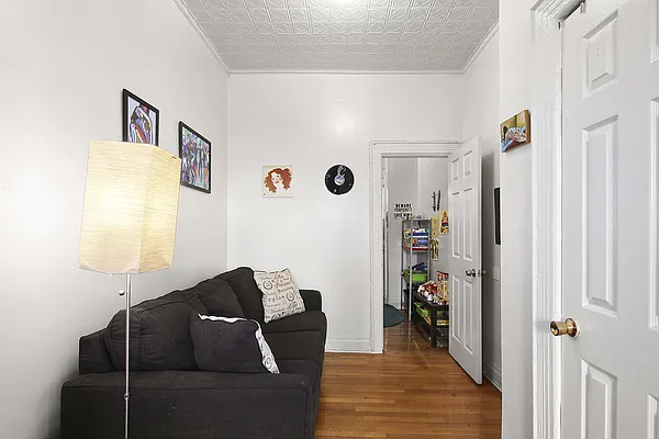 Rented by Compass | media 19