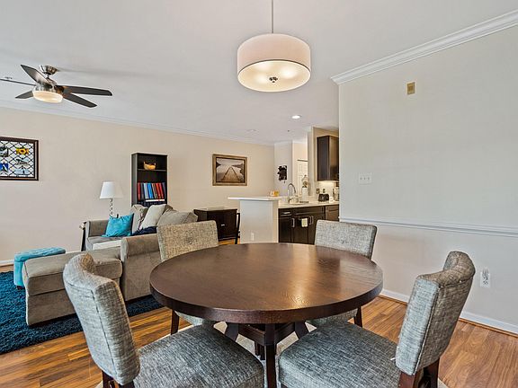 2nd image of 43114 Watercrest Sq #203