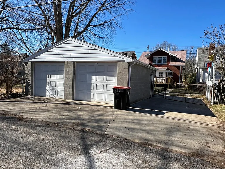 119 Hillcrest Ave — Photo 52