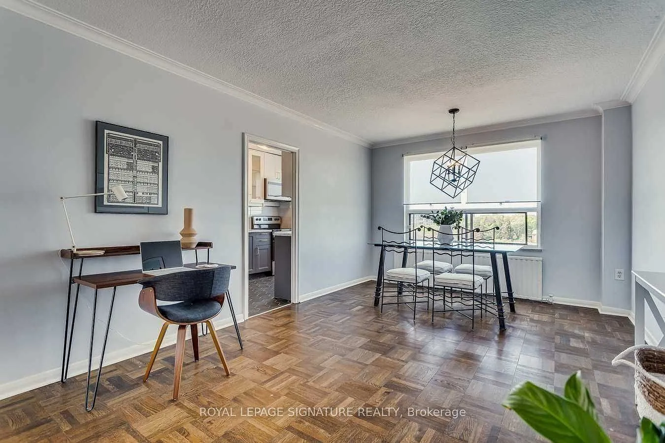 Vincent Court — Photo 1
