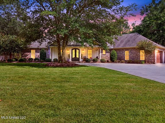 4th image of 7520 Park Ridge Dr S