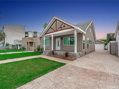 110 N Oak St, Inglewood, CA, 90301