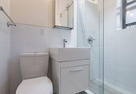 5th image of 1413 York Ave APT 4-A