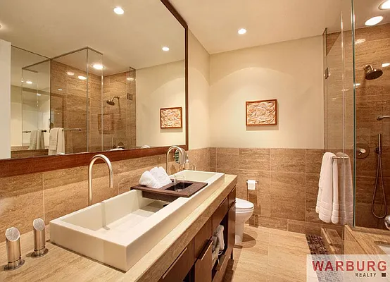 Sold by Warburg | media 6