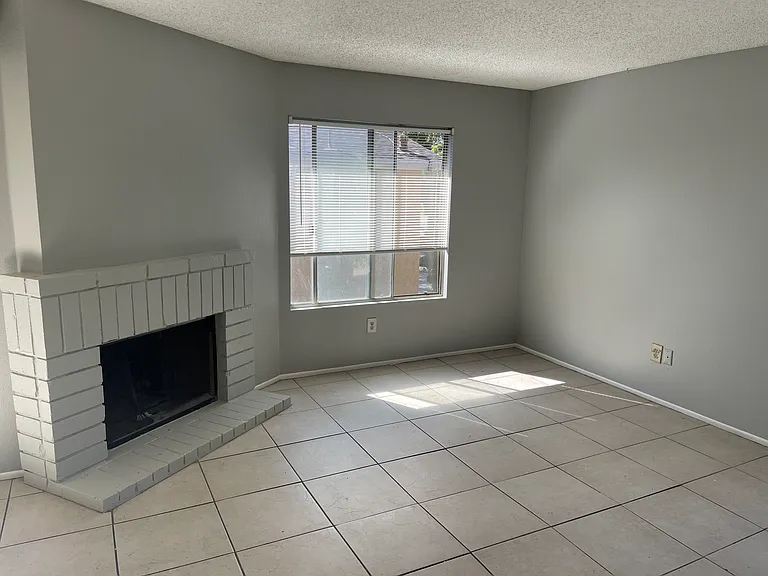 1025 N Tippecanoe Ave #H219 — Photo 3
