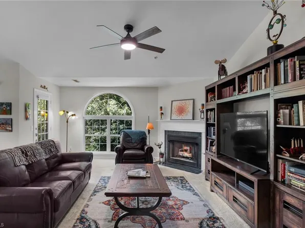 433 Mill Pond Dr, Winston Salem, NC 27106
