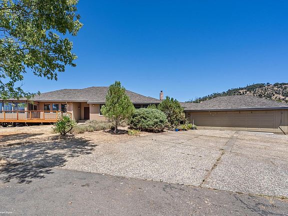 3rd image of 6279 Melita Road