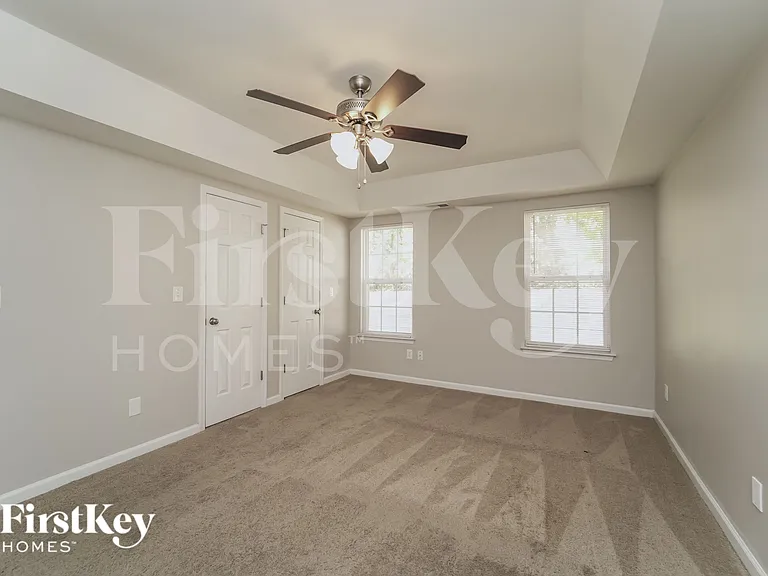 7008 Hidden Creek Dr — Photo 8