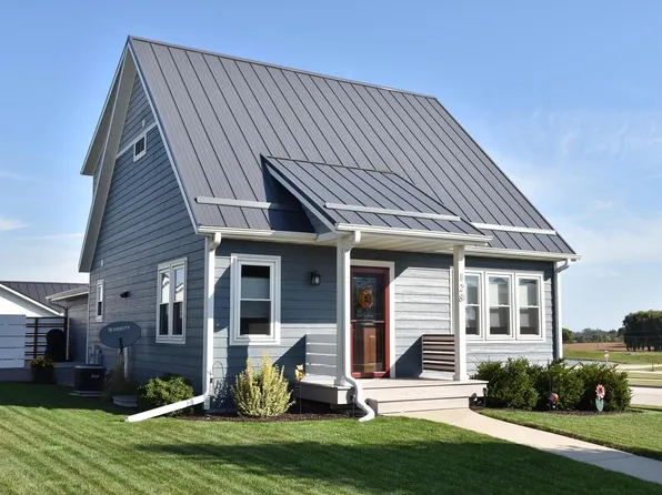 128 Peter Thein AVENUE, Belgium, WI 53004
