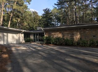 208 Hickory Rd, Fayetteville, GA 30214