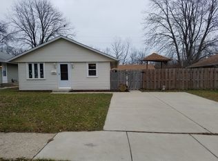 1715 Hebron Ave, Zion, IL 60099