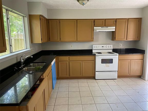3rd image of 17115 Quail Park Dr