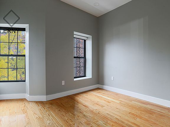 4th image of 806 President St APT 4