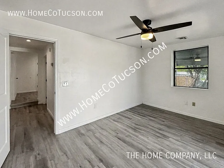 3435 E Elida St — Photo 13