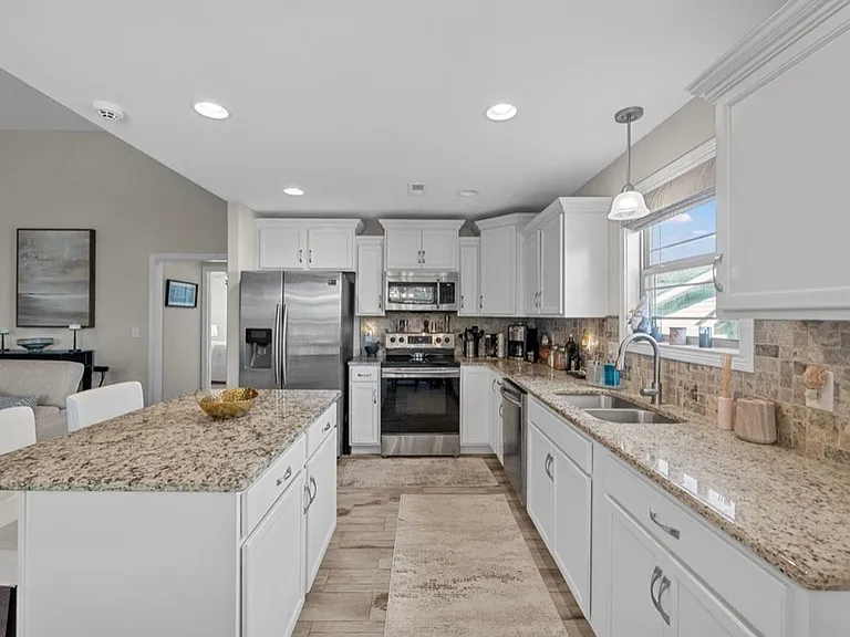 2828 Russet Ridge Dr — Photo 12