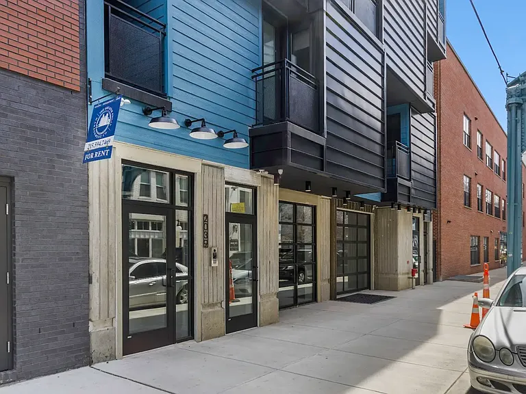 Brand New Fishtown Apartments — Photo 19