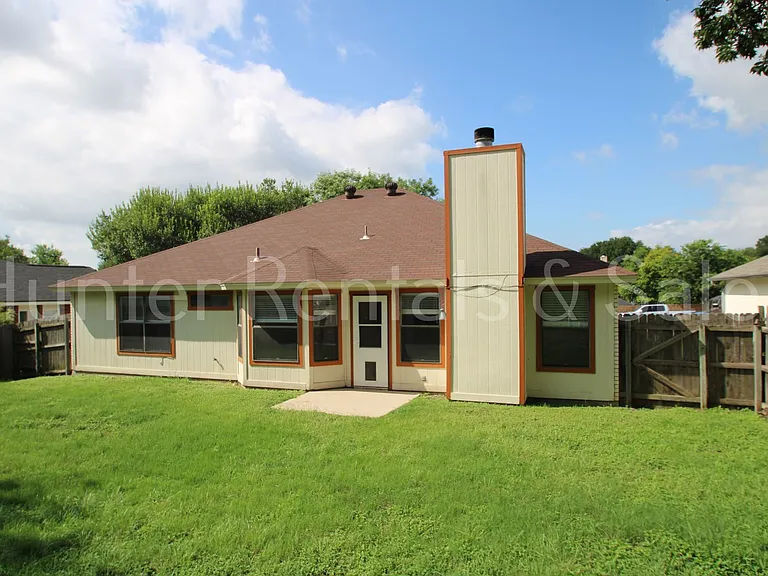 1802 Mattie Dr — Photo 22