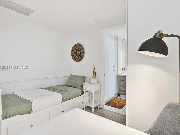 121 NE 34th St #2205 — Photo 57