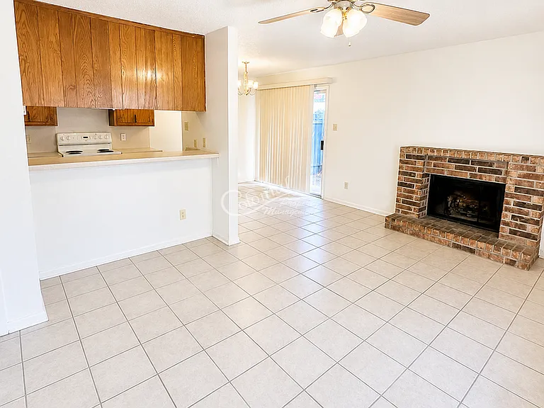 3009 Lake Rd #B — Photo 3