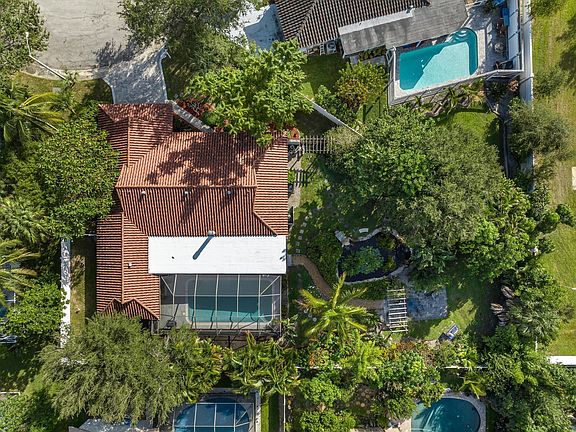 5th image of 91 SW 12th Way