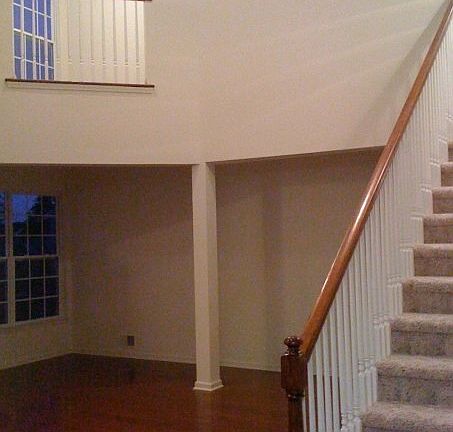 Entryway living room & staircase