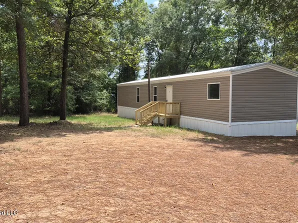 265 Smith Rd, Lumberton, MS 39455