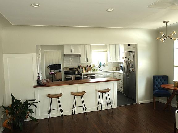 Kitchen/Dining Area