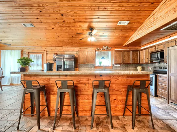 625 County Road 4735, Cumby, TX 75433