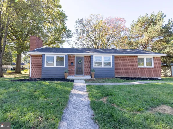 30 Laurel Ave, Chambersburg, PA 17201